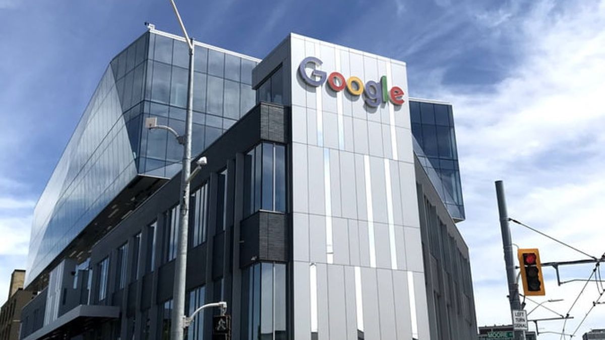 Google to Invest $15B in AI Data Hub in India