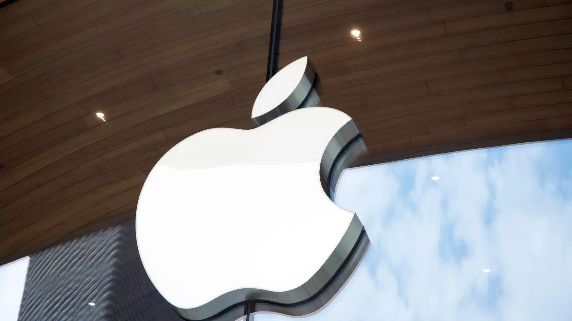 Elon Musk Faces Apple Motion to Dismiss xAI Lawsuit